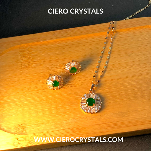 Emerald Royal Radiance Pendant Set